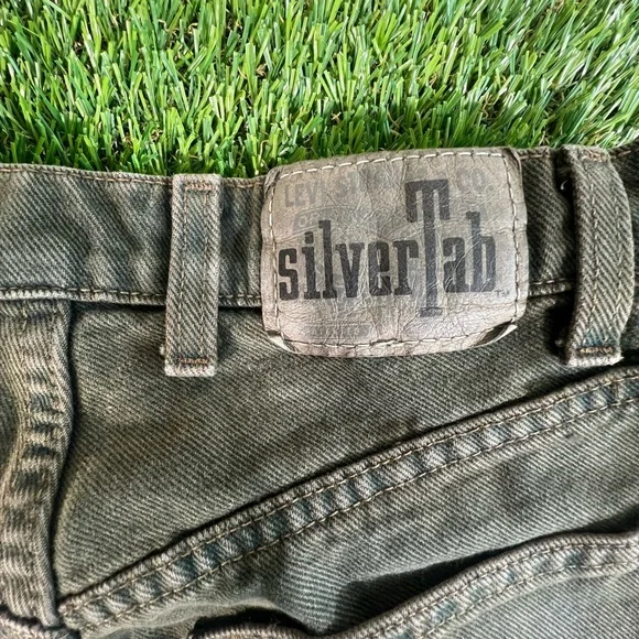 Vintage 90’s Levi’s Silvertab Men’s Olive Baggy Grunge Skate Jeans SZ 30x32 USA